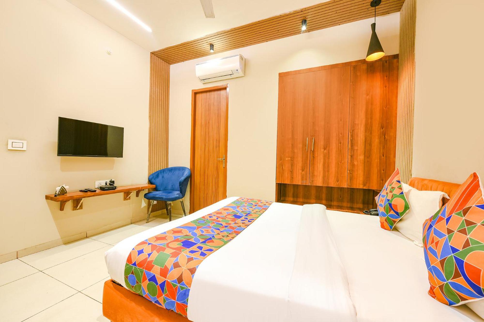 Fabhotel Dc Premium Zirakpur Экстерьер фото