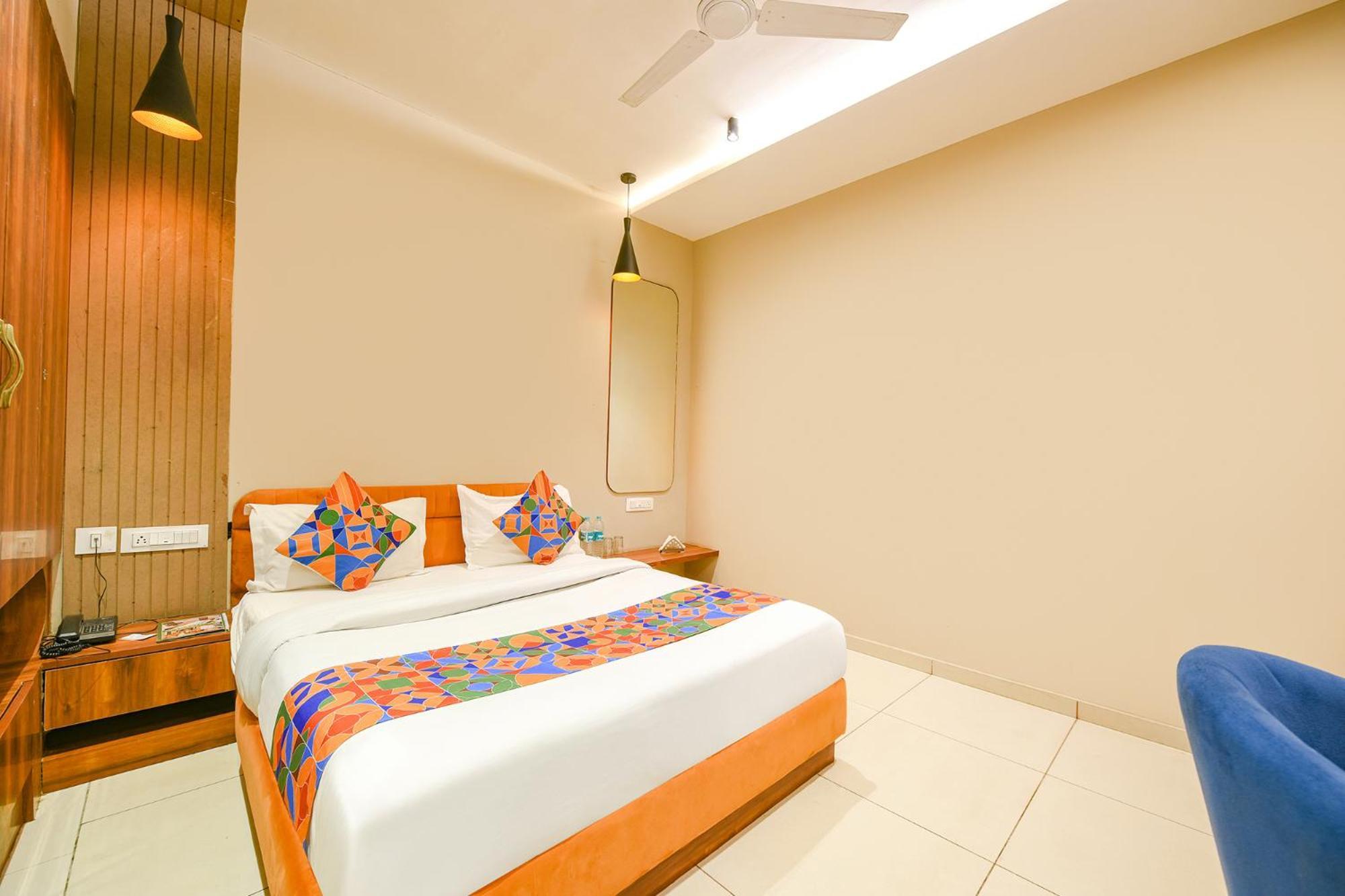 Fabhotel Dc Premium Zirakpur Экстерьер фото